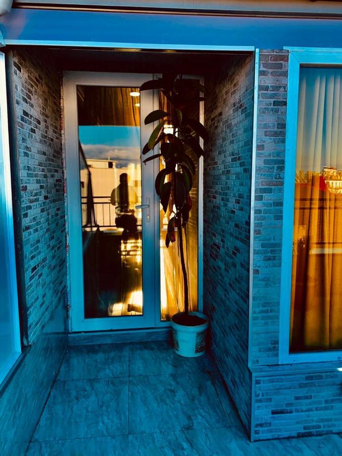 Mary'S Apartment Batumi Luaran gambar